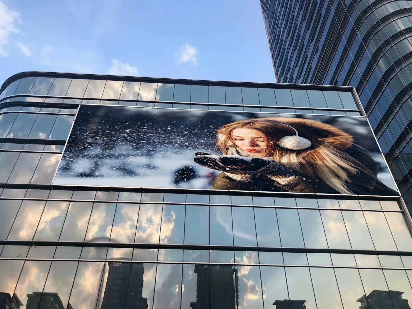 浙江紹興某地標戶外大屏 浙江紹興某地標戶外大屏