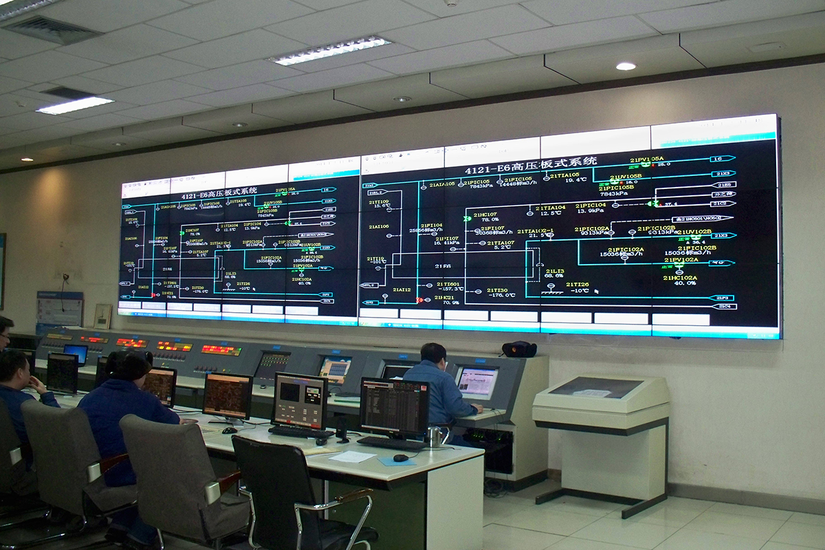 新疆烏魯木齊石化化肥廠項(xiàng)目 液晶拼接產(chǎn)品